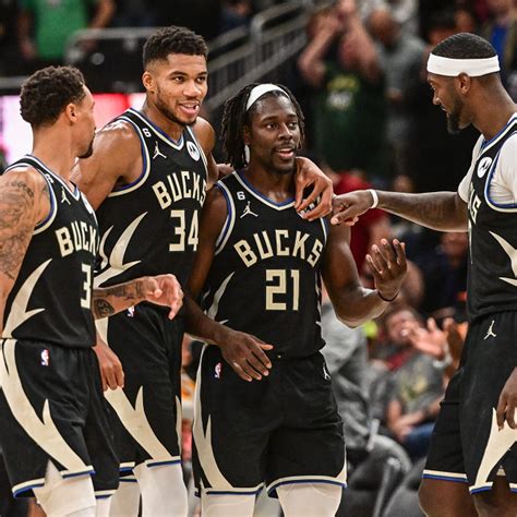 bucks predictions tonight.